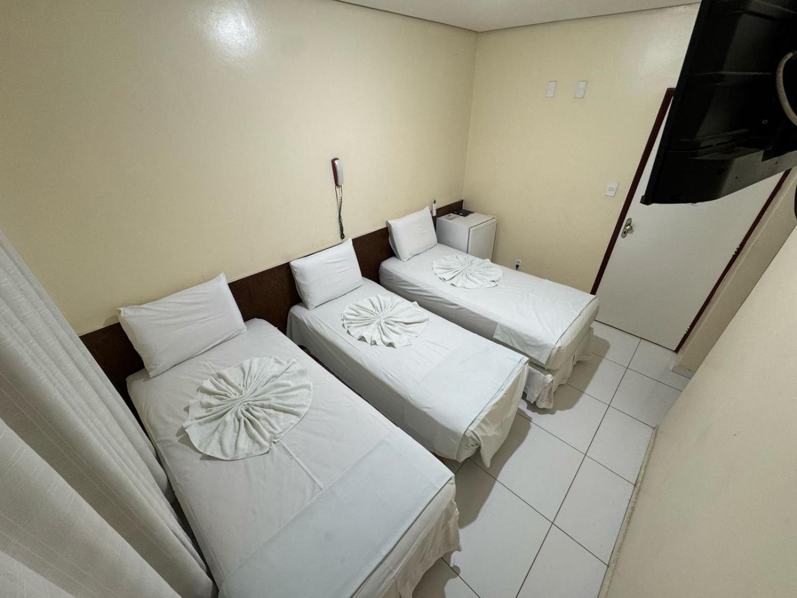 Comodoro Hotel E Churrascaria Floriano  외부 사진